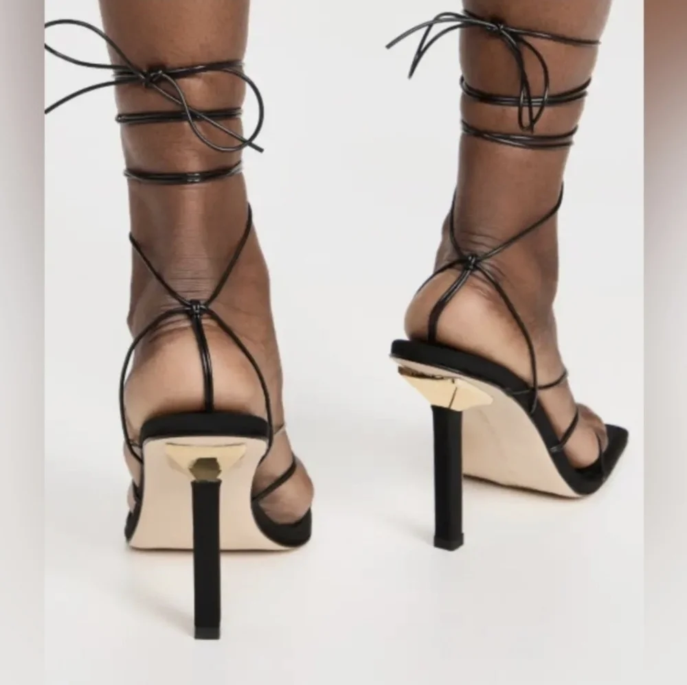 Good American Elegant Black Strappy High Heels Going Out Shoes